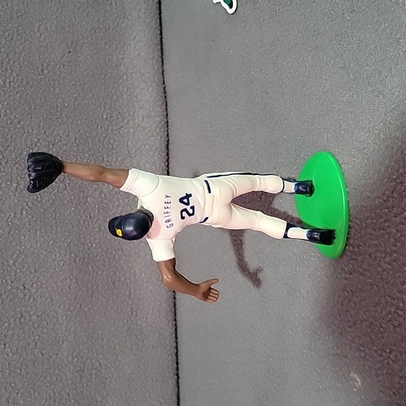 Baseball Cards - Picture 8 of 8